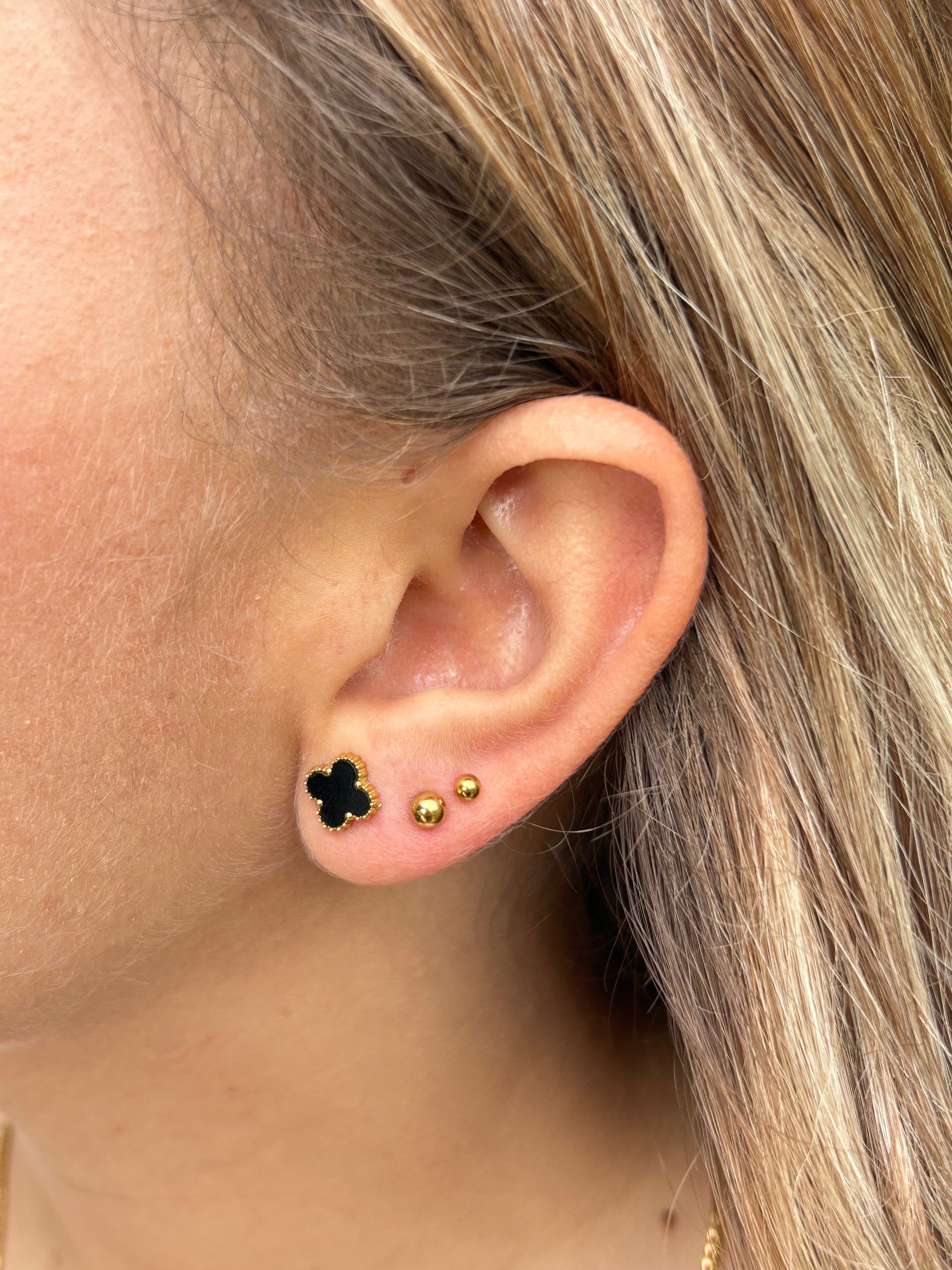 Aretes Trebol Negro Mujer