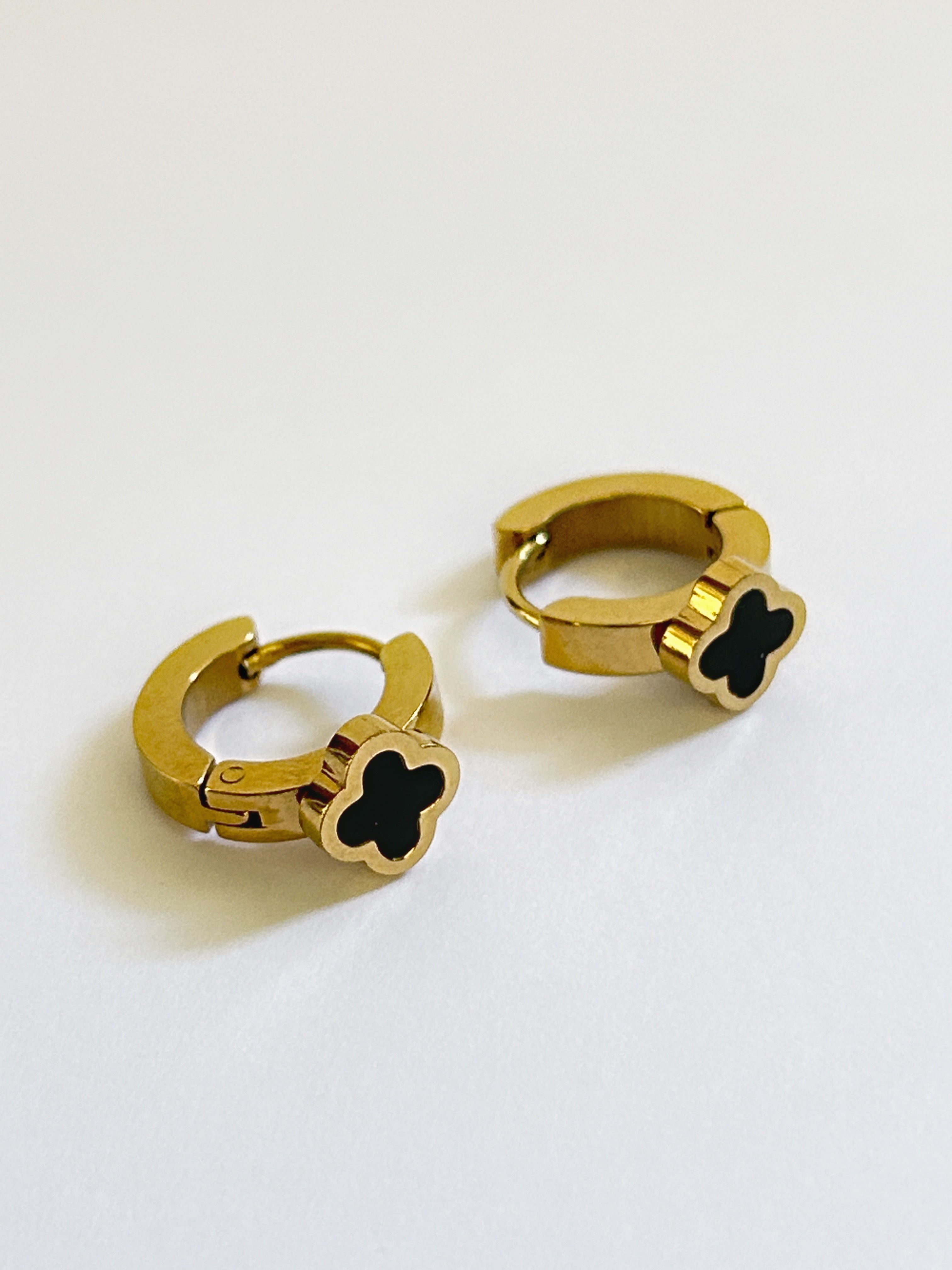 Candonga Trebol Negro Mujer