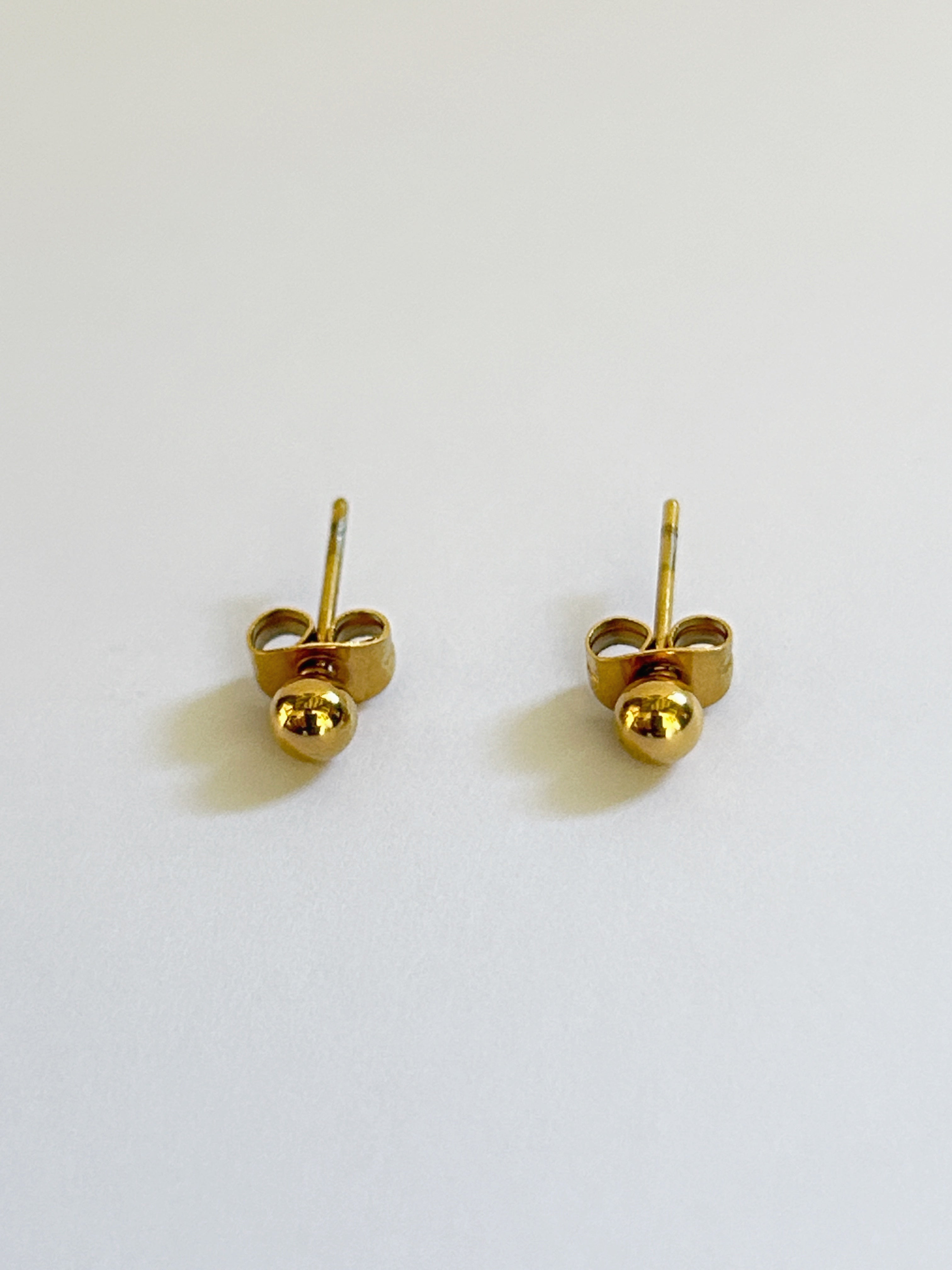 Aretes Topo Dorado Mujer