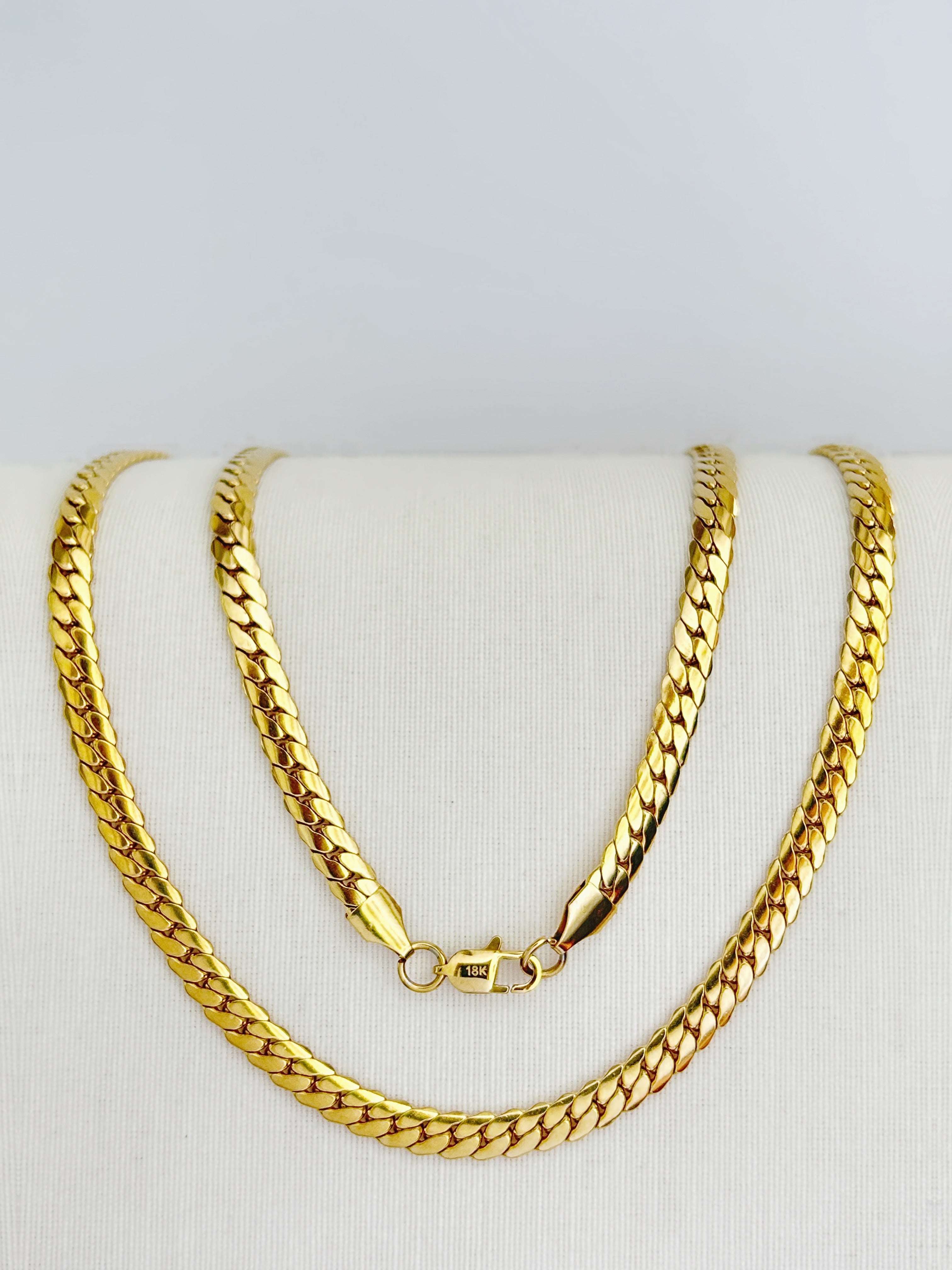 Cadena Serpiente Hombre